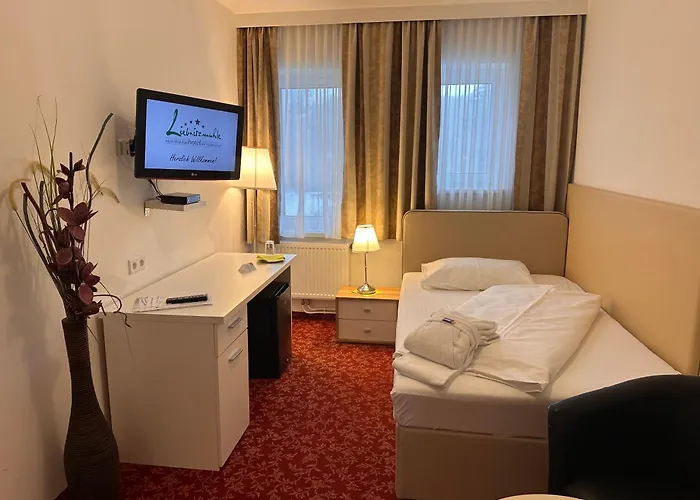 מלון Hotel-restaurant Liebnitzmuehle 4*